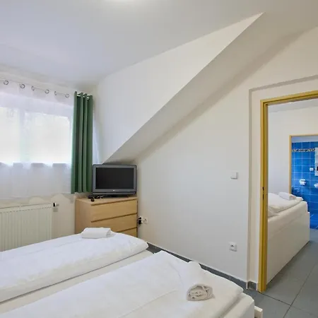 Guest house Sindlovska Krcma 3*